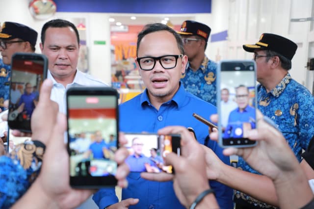 Arahan Wamendagri Bakar Semangat Wali Kota Serang Kerja Maksimal untuk warga