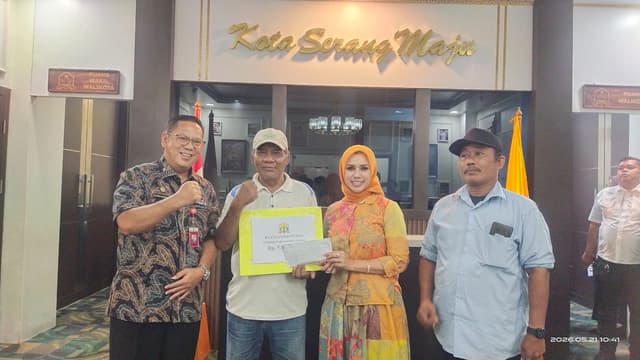 Pemkot Serang Salurkan Bantuan Tahap II untuk Korban Rumah Roboh di Lopang Gede
