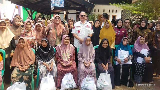 Pemkot Serang Salurkan Bantuan Sembako, Marbot dan Guru Ngaji, Budi Rustandi: Bentuk Kolaborasi dengan Pemprov Banten
